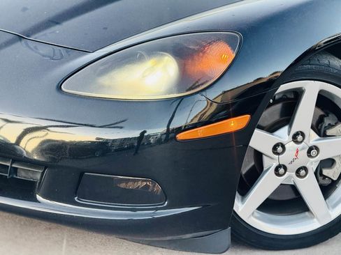 Used 2005 Chevrolet Corvette Coupe w/ Preferred Equipment Group image 14