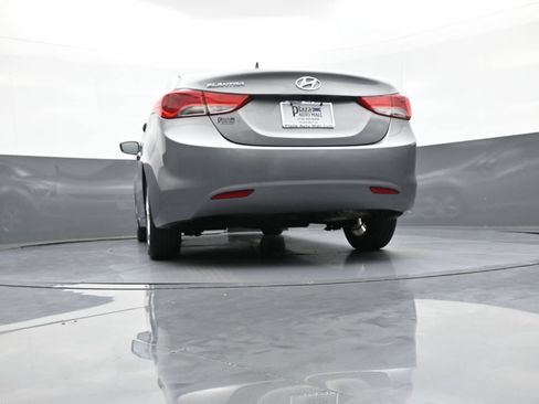 Used 2012 Hyundai Elantra GLS w/ Preferred Pkg 3 FWD image 29