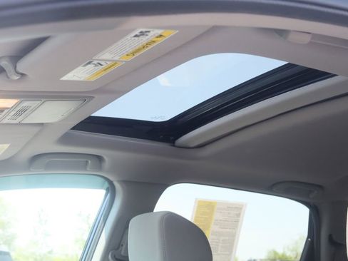 Used 2017 Honda CR-V EX image 5