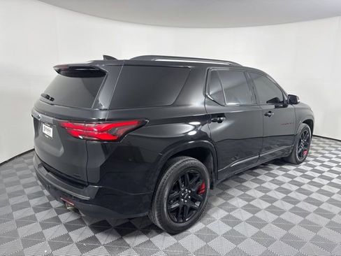 Used 2023 Chevrolet Traverse Premier w/ Redline Edition AWD/4WD image 3