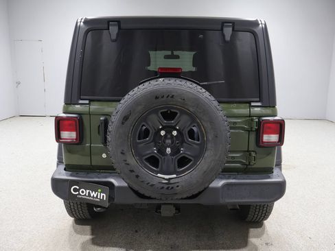 Used 2021 Jeep Wrangler Unlimited Sport AWD/4WD image 3