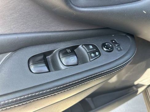 Used 2020 Nissan Murano S w/ Technology Package FWD image 4