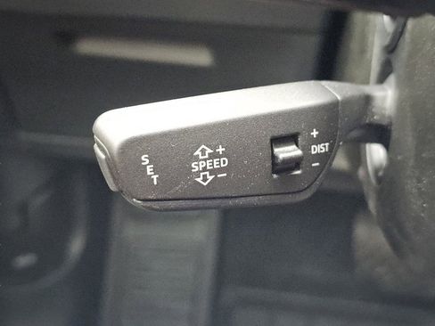 Used 2019 Audi e-tron Prestige w/ Prestige Package image 12