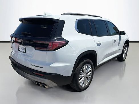 Used 2024 GMC Acadia Elevation FWD image 4