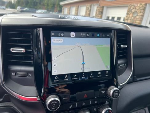 Used 2024 RAM 1500 Big Horn image 17