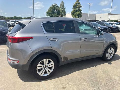 Used 2017 Kia Sportage LX w/ LX Popular Package FWD image 3