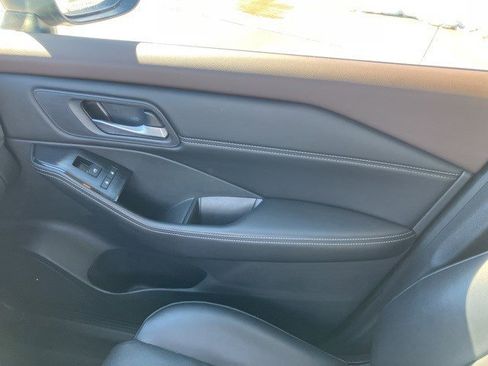 Used 2023 Nissan Rogue SV w/ SV Premium B Package image 22