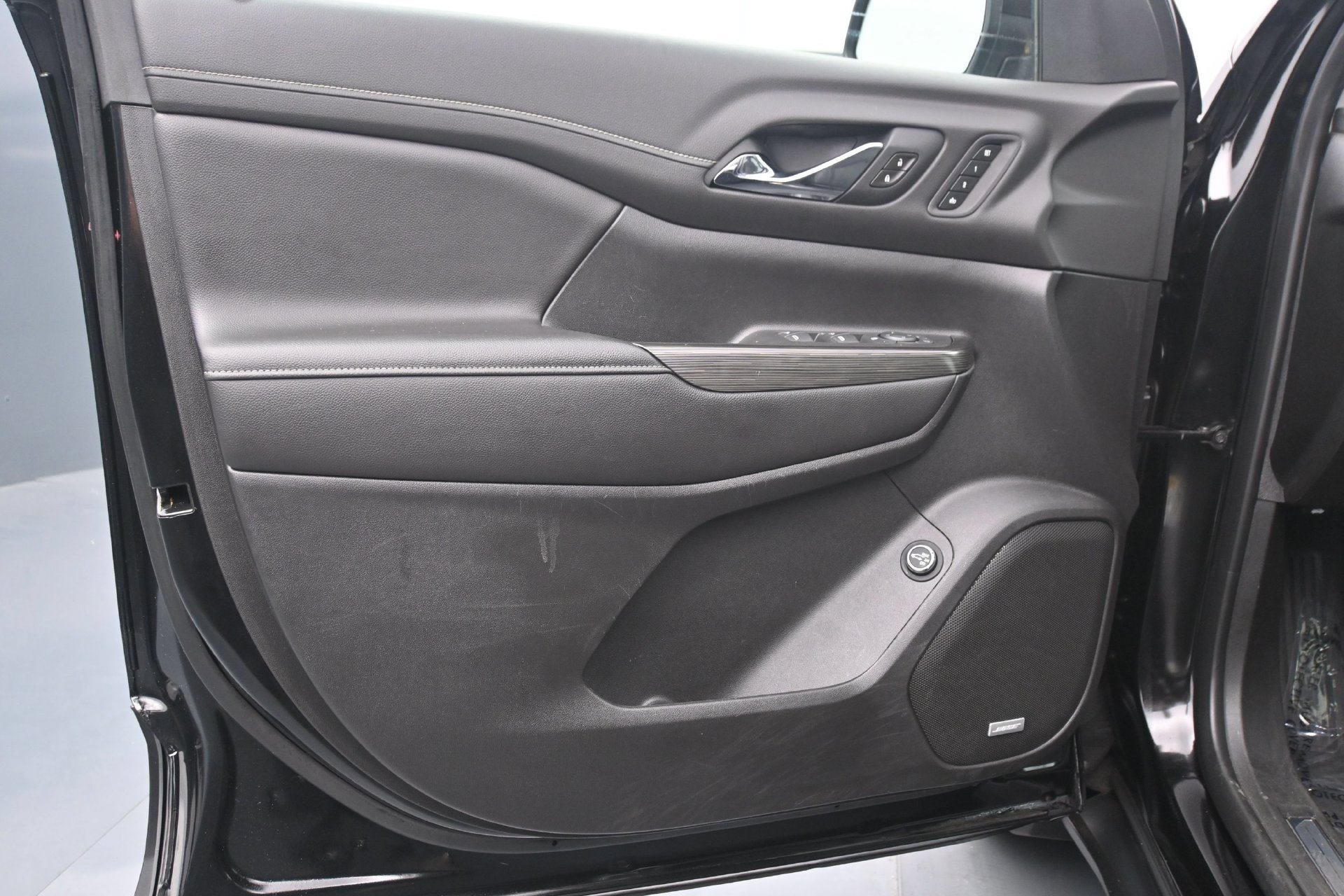 Used 2019 GMC Acadia SLT AWD/4WD image 21