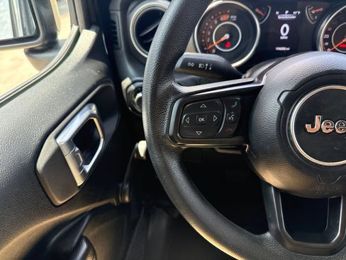 Used 2021 Jeep Wrangler Unlimited Sport AWD/4WD image 18