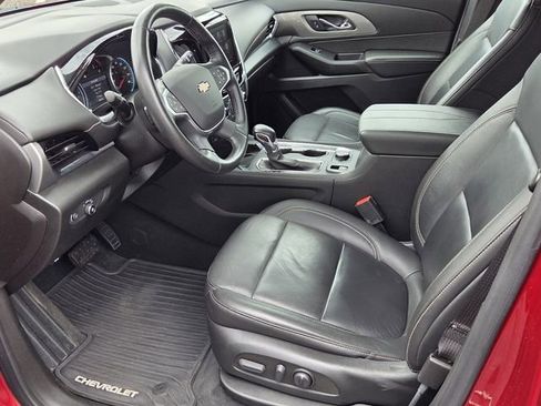 Certified 2022 Chevrolet Traverse LT image 10