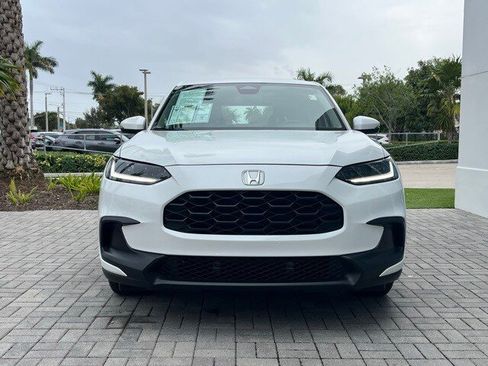 Used 2023 Honda HR-V LX image 2