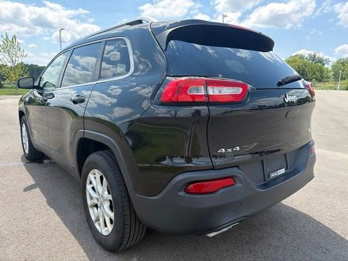 Used 2015 Jeep Cherokee Latitude w/ Comfort/Convenience Group AWD/4WD image 13