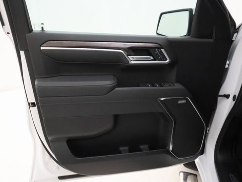 Used 2025 Chevrolet Silverado 1500 LTZ w/ Z71 Off-Road Package image 7