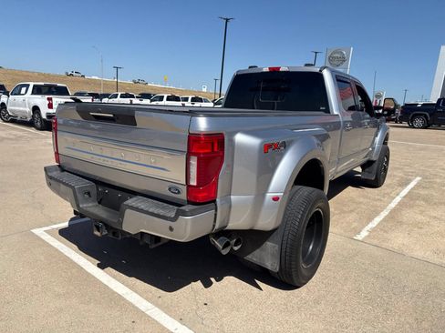 Used 2022 Ford F450 Platinum w/ FX4 Off-Road Package AWD/4WD image 10