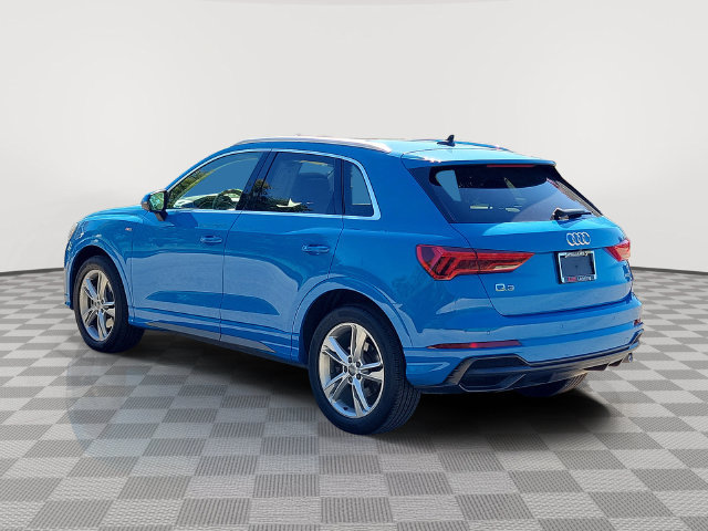 Used 2020 Audi Q3 2.0T Premium w/ Convenience Package AWD/4WD image 3