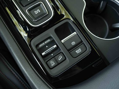 Used 2026 Honda Pilot Black Edition image 30