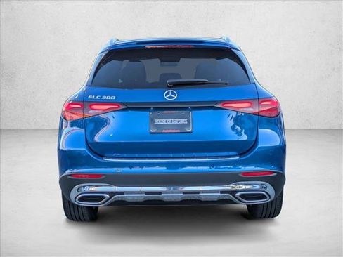 New 2026 Mercedes-Benz GLC 300 image 8