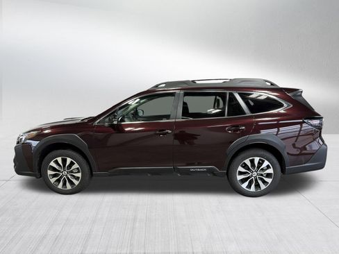 Certified 2025 Subaru Outback Limited image 4