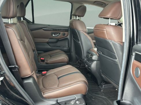 Certified 2024 Honda Pilot Elite image 18
