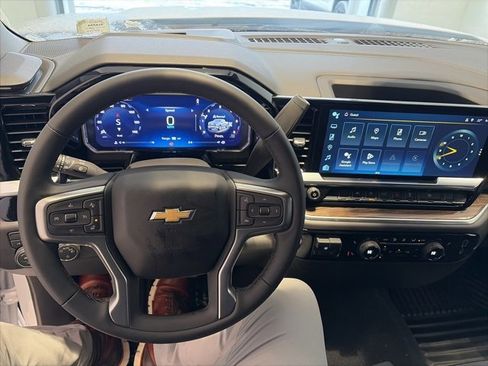 New 2026 Chevrolet Silverado 1500 LT image 14