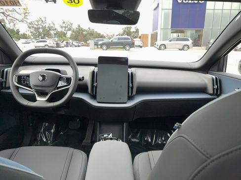 New 2026 Volvo EX30 Ultra image 16