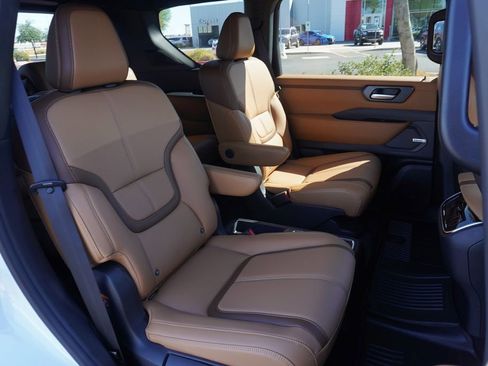 New 2026 Nissan Armada SL w/ Captain's Chari Seat Package image 9