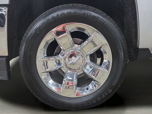 Used 2017 Chevrolet Silverado 1500 LT AWD/4WD image 29