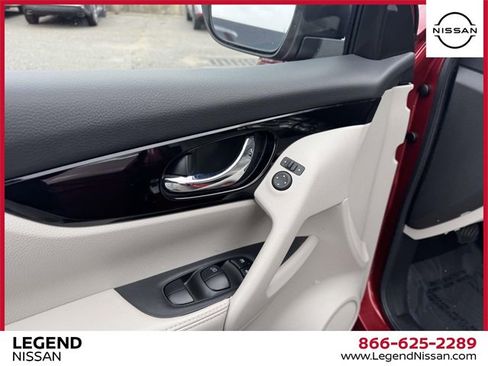 Certified 2021 Nissan Rogue Sport SL image 14