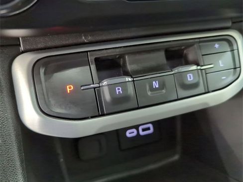 Certified 2023 GMC Acadia SLE image 16