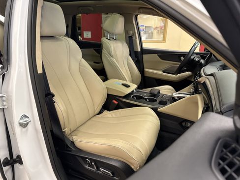 Used 2023 Acura MDX SH-AWD w/ Advance Package image 29