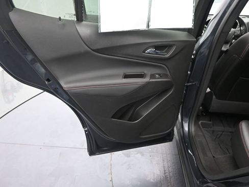 Used 2023 Chevrolet Equinox RS image 17