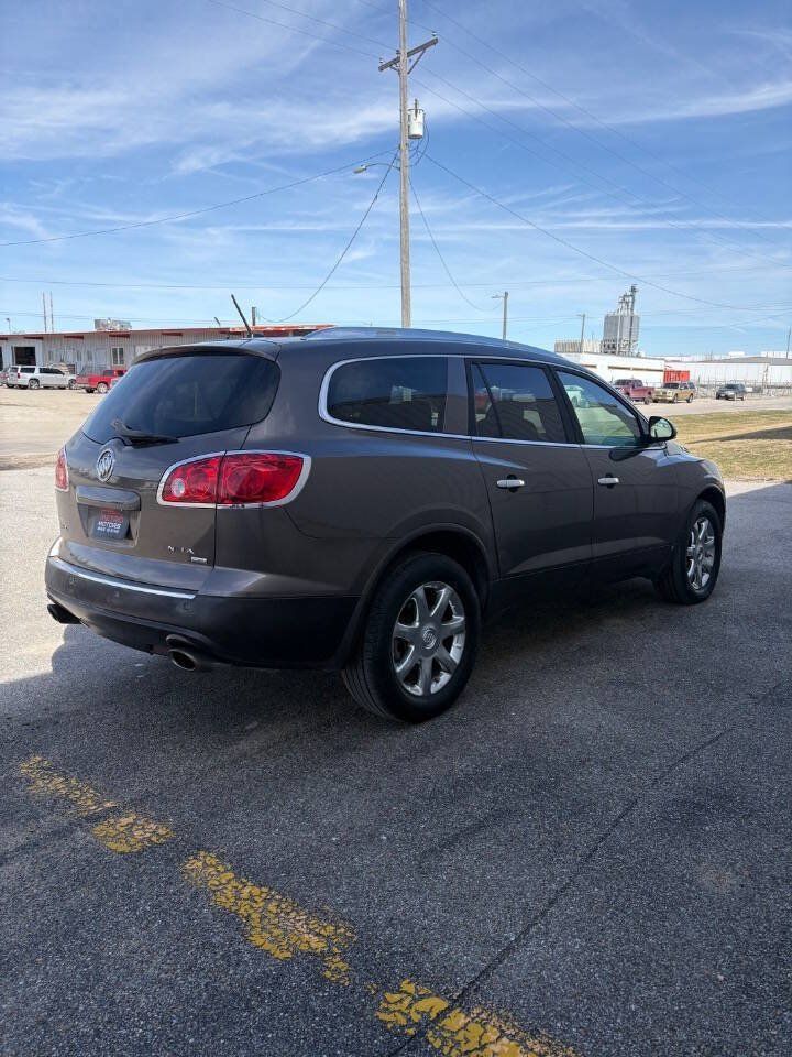 Used 2008 Buick Enclave CXL w/ Entertainment Package #1 FWD image 4
