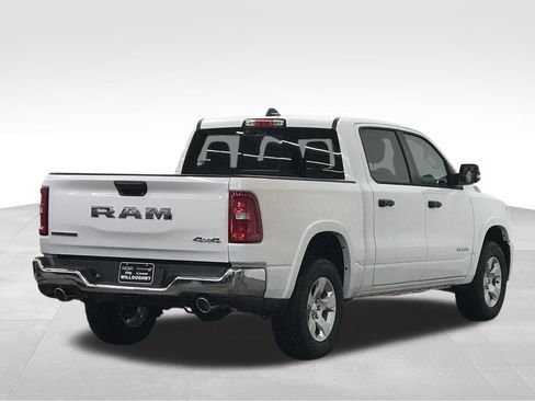 New 2026 RAM 1500 4x4 Crew Cab image 8