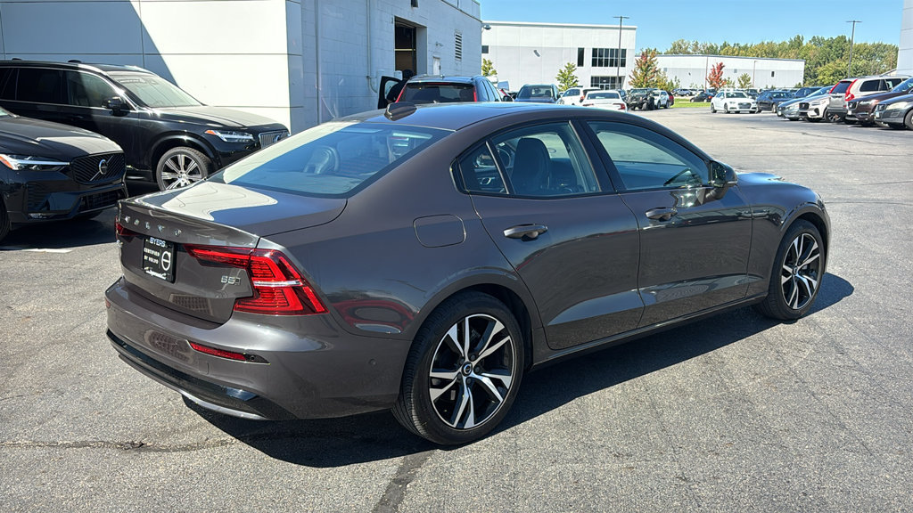 Certified 2024 Volvo S60 B5 Plus AWD/4WD image 27