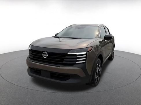 Used 2026 Nissan Kicks SV FWD image 7