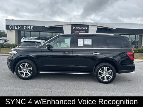 Used 2023 Ford Expedition Limited image 4