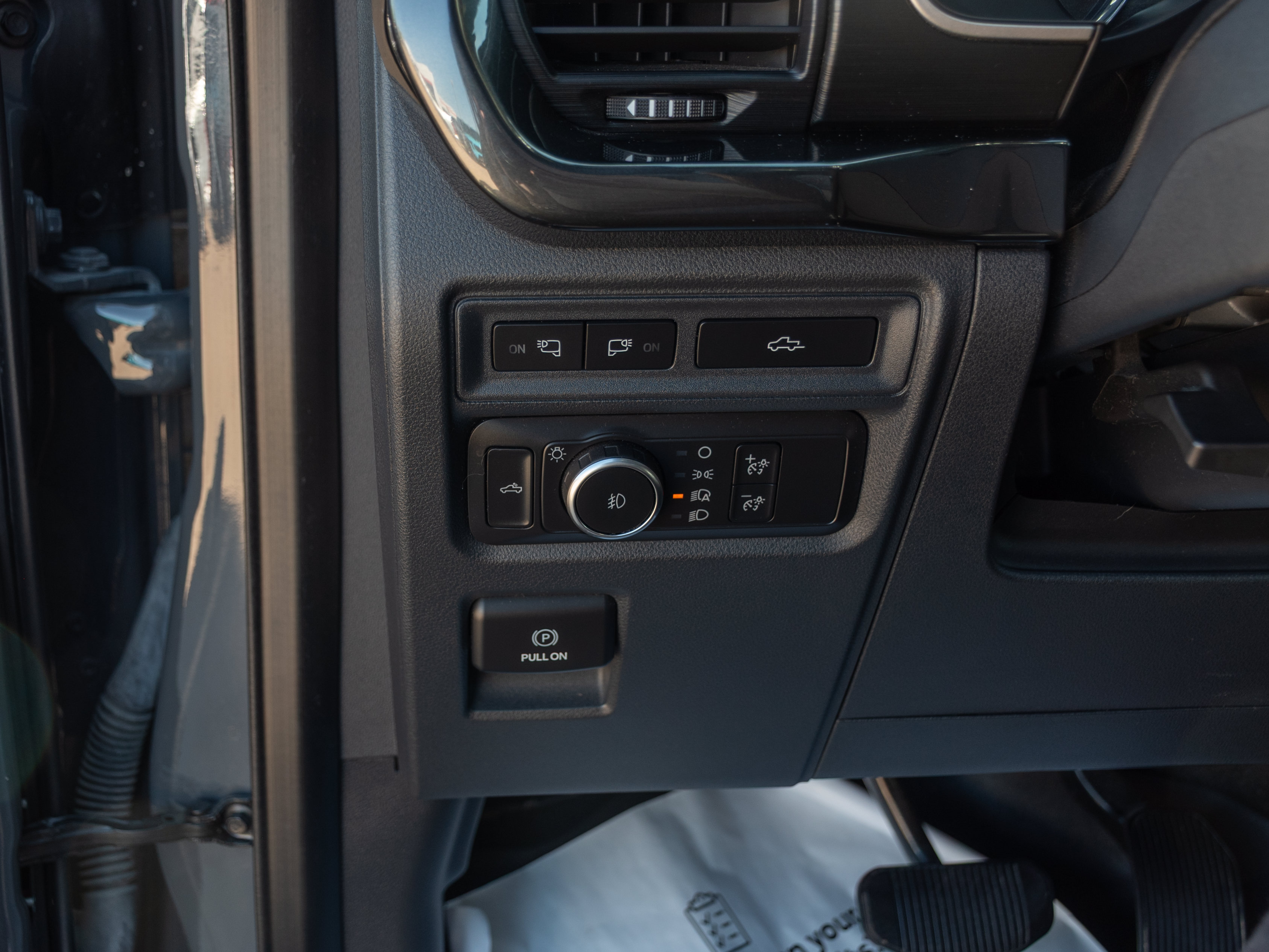 Used 2021 Ford F150 XLT w/ Equipment Group 302A High AWD/4WD image 11