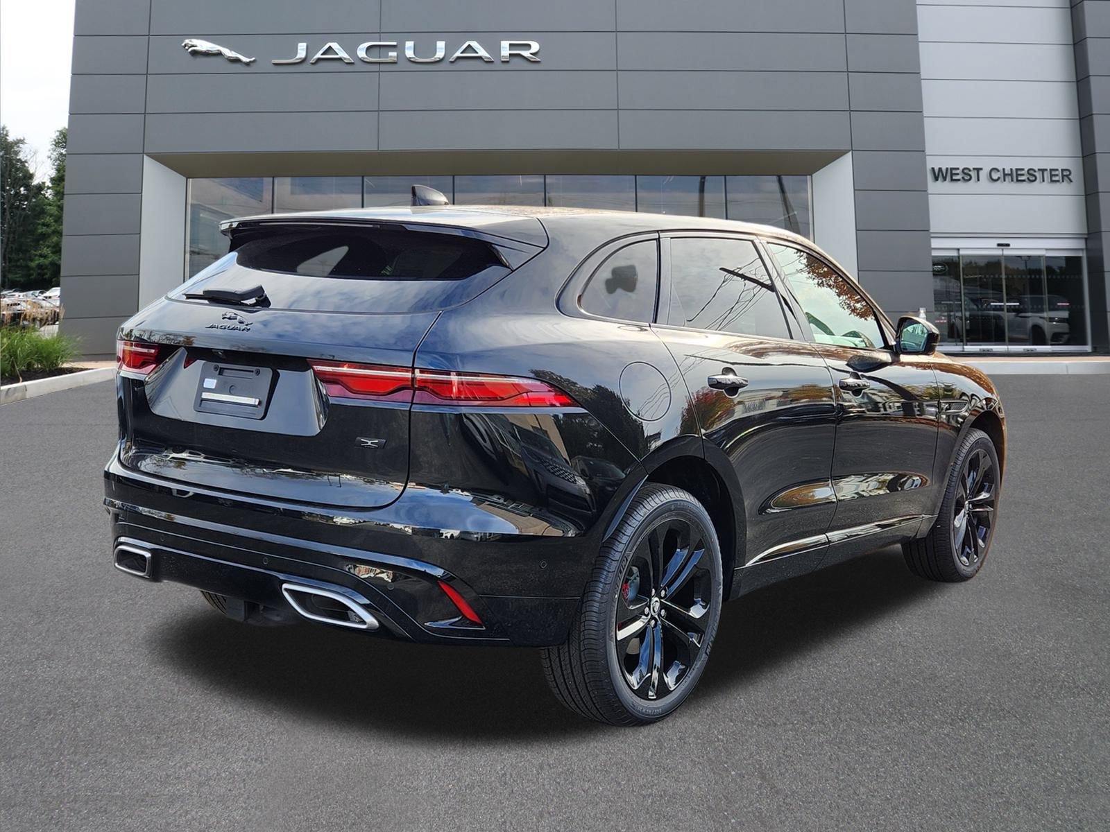 New 2026 Jaguar F-PACE R-Dynamic S AWD/4WD image 4