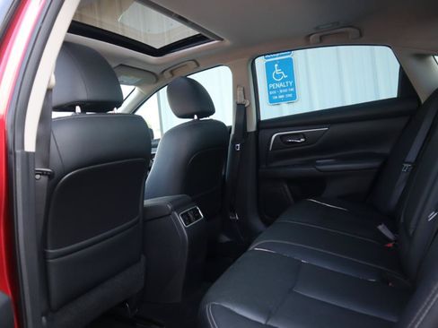 Used 2016 Nissan Altima 2.5 SL w/ Moonroof Package FWD image 49