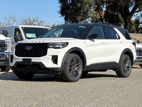 New 2025 Ford Explorer ST-Line w/ Premium Package image 7