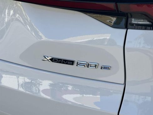 Used 2024 BMW X5 xDrive50e image 36