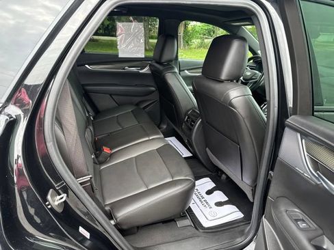 Used 2022 Cadillac XT5 Sportv w/ Technology Package AWD/4WD image 14