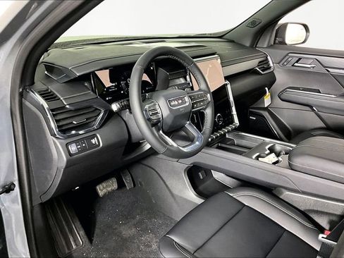 New 2026 GMC Acadia Elevation w/ Elevation Premium Package FWD image 8