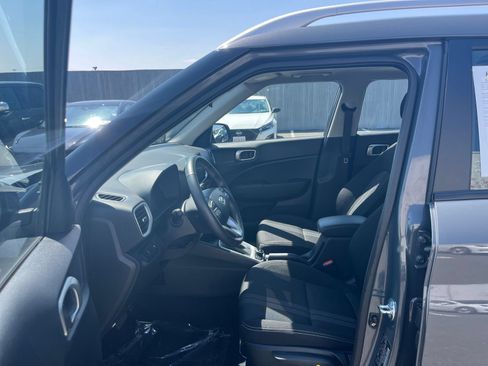 Used 2026 Hyundai Venue SEL FWD image 21