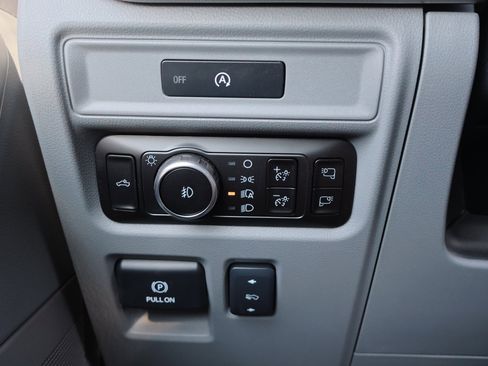 Certified 2025 Ford F150 Lariat w/ Equipment Group 501A Mid image 14