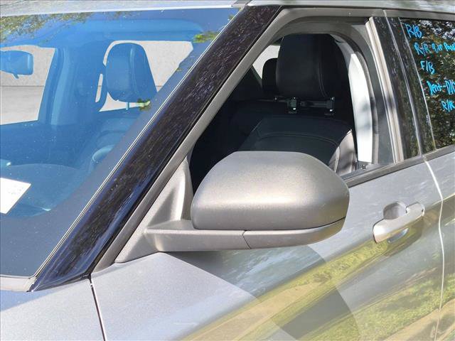 Used 2022 Ford Explorer XLT w/ Equipment Group 202A RWD image 18