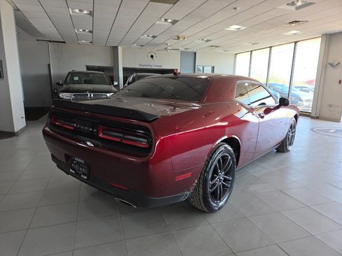 Used 2019 Dodge Challenger SXT w/ Driver Convenience Group AWD/4WD image 7