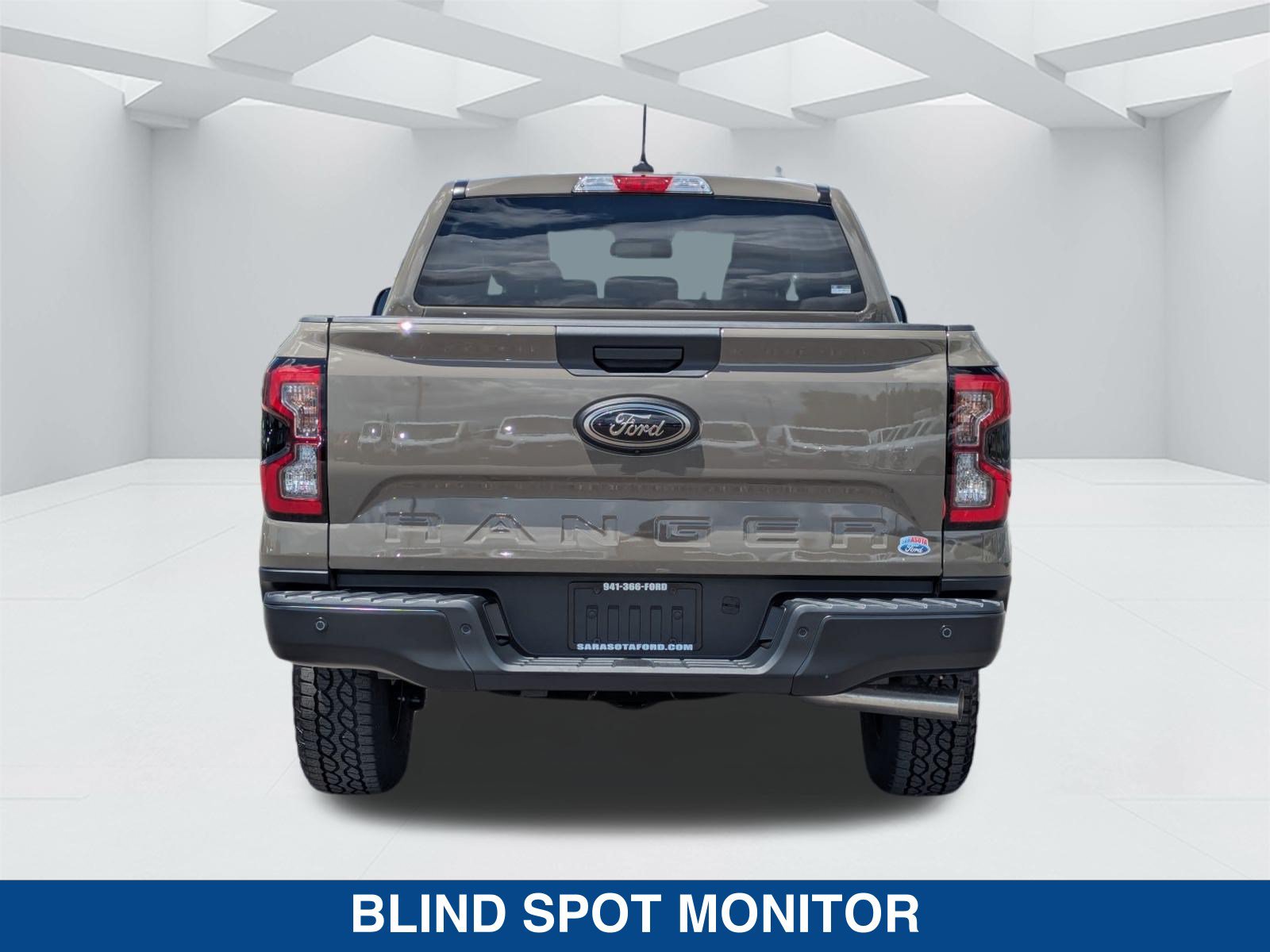 New 2026 Ford Ranger XLT w/ Black Appearance Package RWD image 7