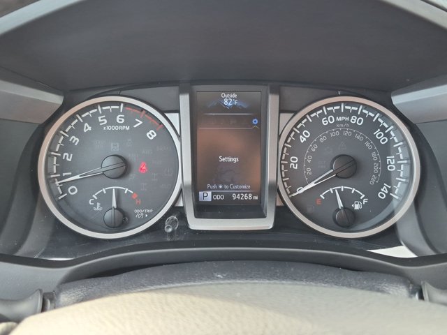 Certified 2017 Toyota Tacoma Limited w/ Tow Package AWD/4WD image 11