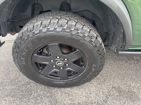 Used 2022 Ford Bronco Black Diamond AWD/4WD image 46